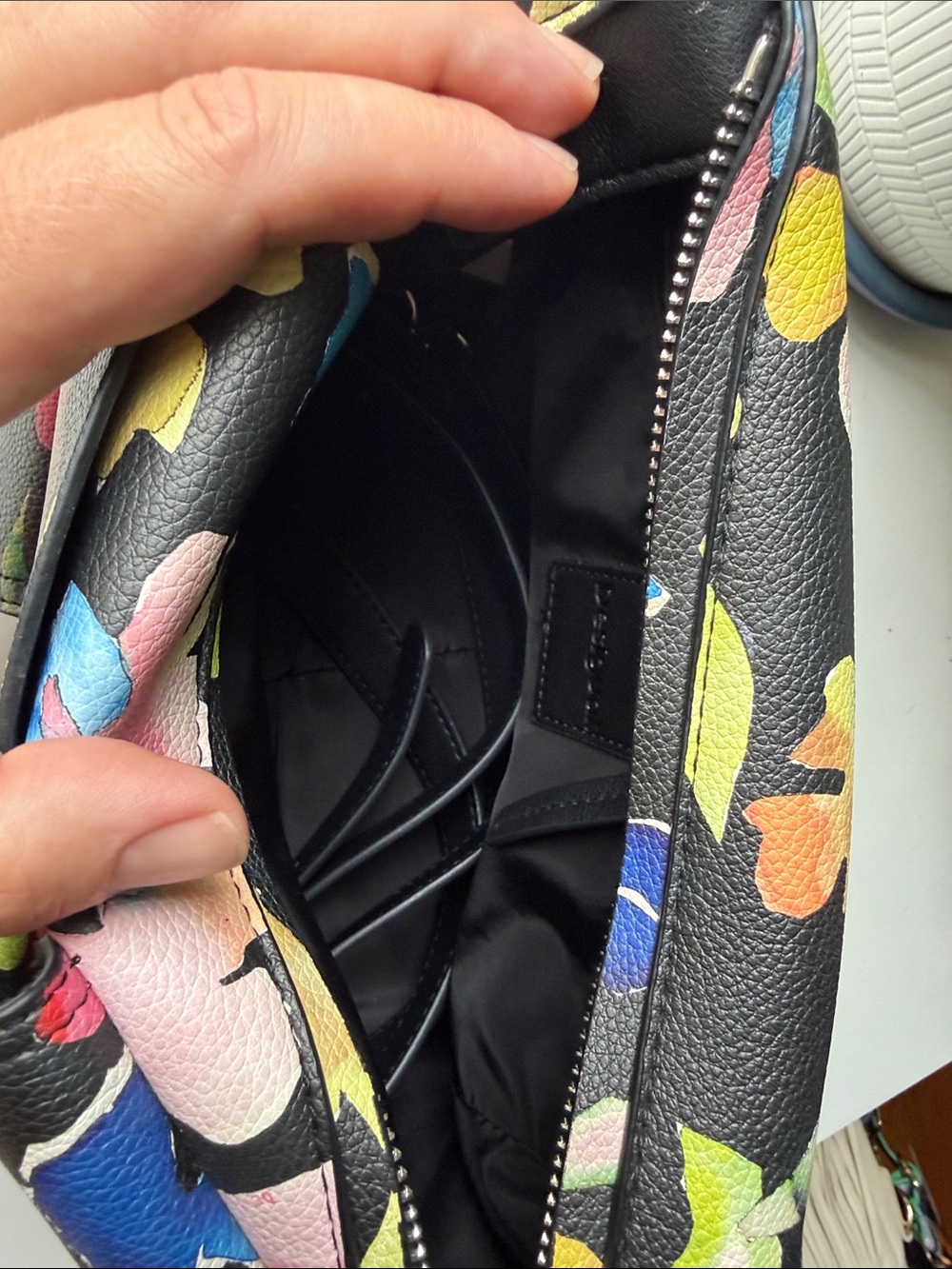 Desigual Black Multicolor Floral Patchwork Shoulder Bag - Picture 6 of 7